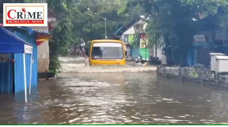 “महाराष्ट्र और केरल में भारी बारिश से बाढ़ और व्यवधान”